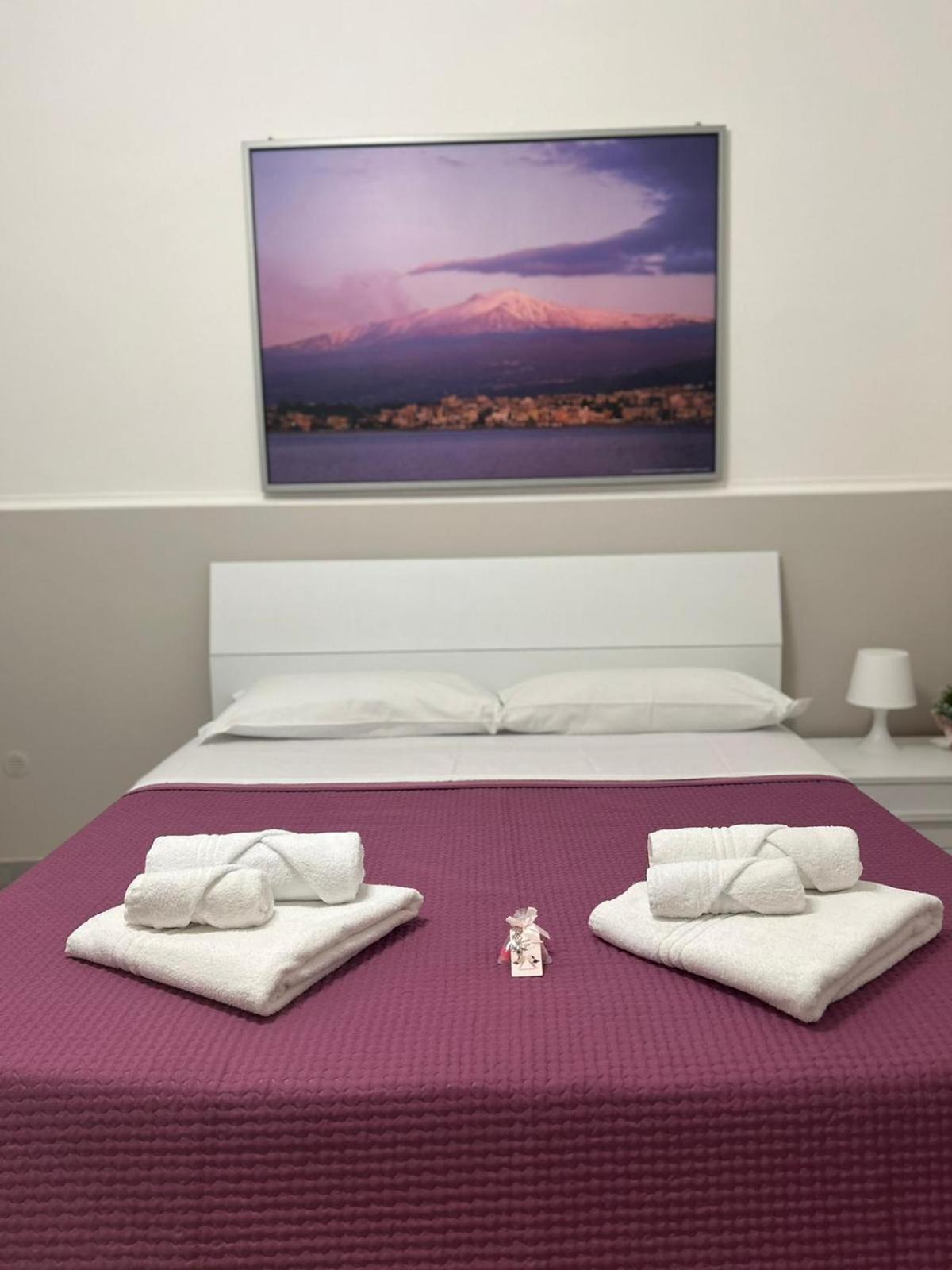 Apartments For Rent Катания Екстериор снимка